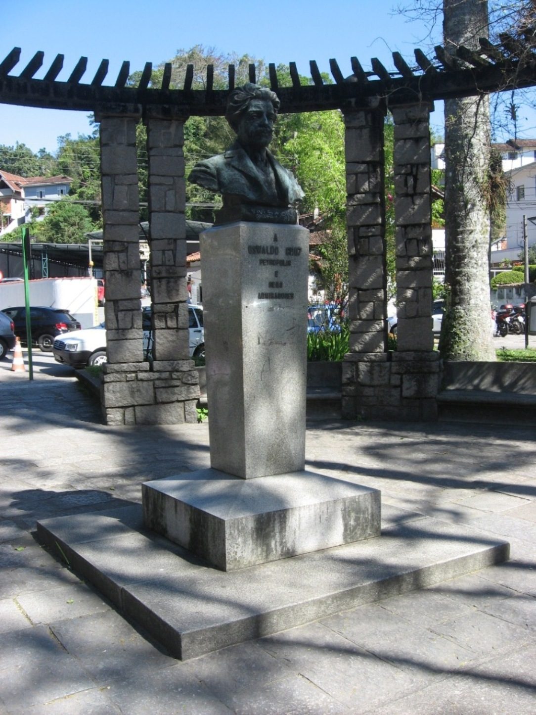 Oswaldo Cruz's bust (6).JPG
